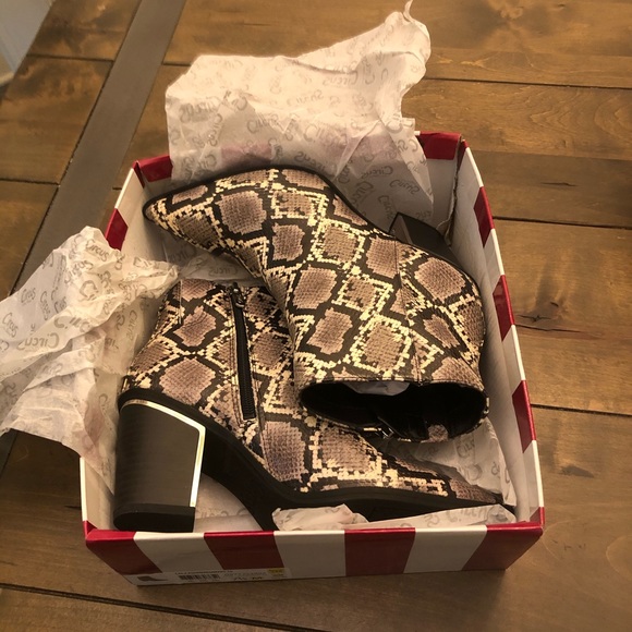 Circus by Sam Elderman Snakeskin Boots - Picture 6 of 10